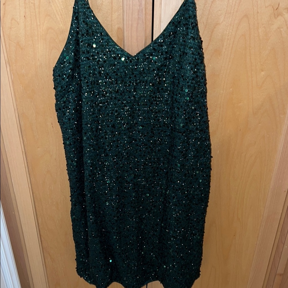 Elegant Green Sequin Party Dress